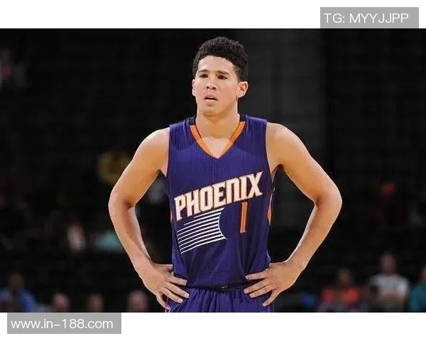 小谢42分钟表现引热议美球迷呼吁下场应让其替补出战 小谢42分钟表现引热议美球迷呼吁下场应让其替补出战